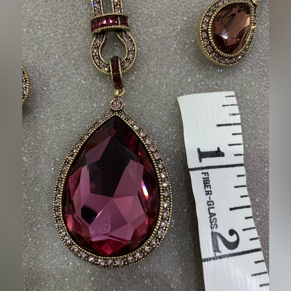 Heidi Daus Cristal Beaded Tear Drop Purple Necklace with Matching Earrings - Picture 4 of 5